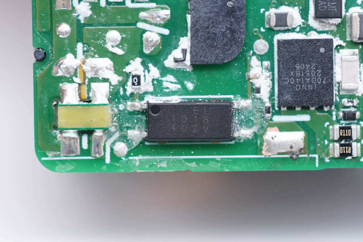 拆解报告：HUAWEI华为100W全能充多口充电器P0018-充电头网